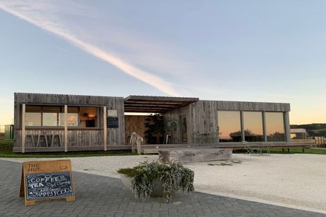 Photo of property in 6 Kapokapowai Street, Raglan, 3225