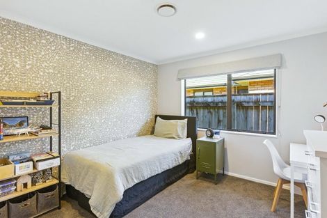 Photo of property in 10 Cottonwood Close, Paraparaumu Beach, Paraparaumu, 5032