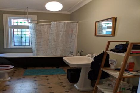 Photo of property in 2 Torless Terrace, Thorndon, Wellington, 6011