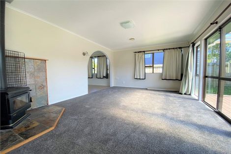Photo of property in 39 Oreil Avenue, West Harbour, Auckland, 0618