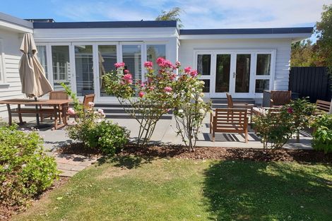 Photo of property in 129 Memorial Avenue, Burnside, Christchurch, 8053