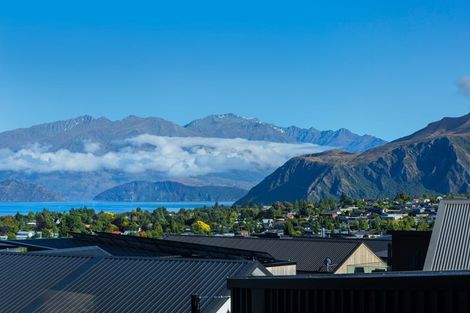 Photo of property in 15 Landsborough Lane, Wanaka, 9305