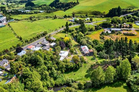 Photo of property in 242 Bridge Street, Eltham, 4322