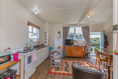 Photo of property in 10 Mahuri Street, Himatangi Beach, Foxton, 4891