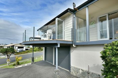 Photo of property in 18 Tamatea Drive, Snells Beach, 0920