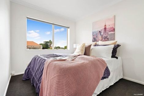 Photo of property in 2 Tullis Place, Burswood, Auckland, 2013