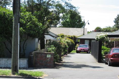 Photo of property in 2/182 Avonhead Road, Avonhead, Christchurch, 8042