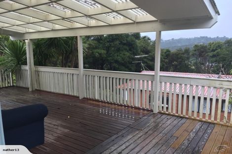 Photo of property in 18 Rauhuia Crescent, Parau, Auckland, 0604