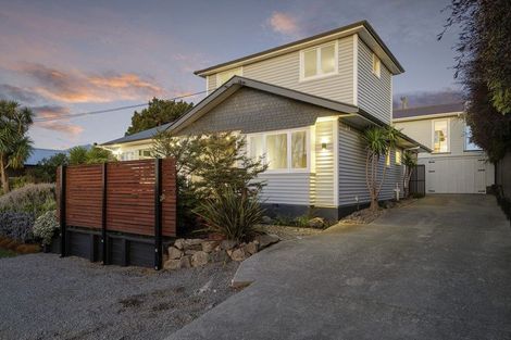 Photo of property in 87 Saint Andrews Hill Road, Mount Pleasant, Christchurch, 8081