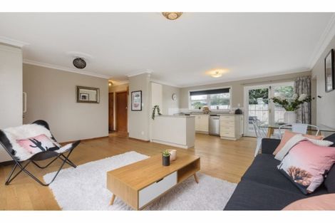 Photo of property in 2/566 Maunganui Road, Mount Maunganui, 3116
