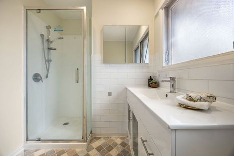 Photo of property in 16 Helena Road, Hillcrest, Hamilton, 3216