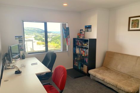 Photo of property in 6 Kaimai Place, Aotea, Porirua, 5024