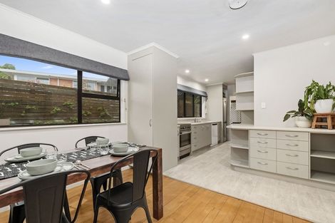 Photo of property in 21 Johnston Crescent, Hillcrest, Rotorua, 3015