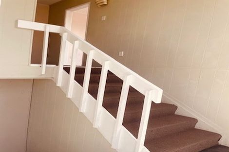 Photo of property in 18 Lewisham Street, Highland Park, Auckland, 2010