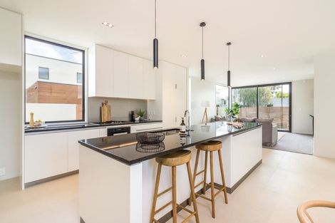 Photo of property in 142a Glandovey Road, Strowan, Christchurch, 8052