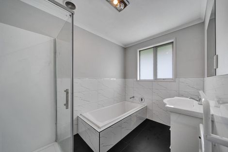 Photo of property in 8 Garrett Drive, Whalers Gate, New Plymouth, 4310