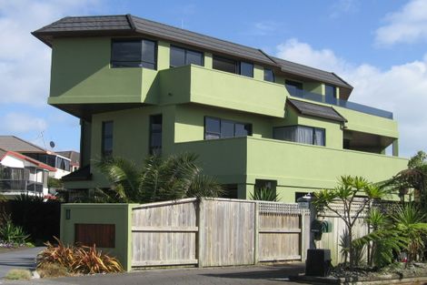 Photo of property in 27 Sunbrae Grove, Mount Maunganui, 3116