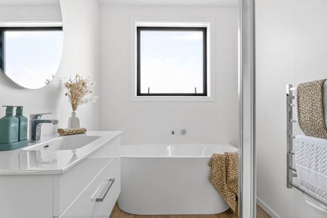 Photo of property in Northlake, 13 Armidale Crescent, Wanaka, 9305