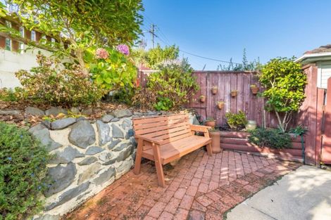 Photo of property in 28 Minto Street, Andersons Bay, Dunedin, 9013