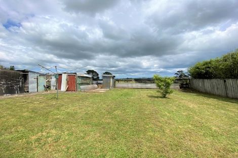 Photo of property in 42 West Coast Road, Te Kopuru, 0371