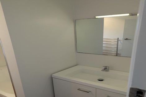 Photo of property in 3/25 Corunna Road, Milford, Auckland, 0620