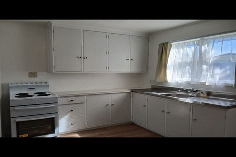 Photo of property in 12/52 Leighton Avenue, Waiwhetu, Lower Hutt, 5010