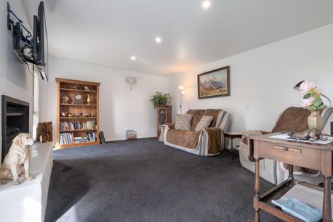 Photo of property in 20 Baltic Place, Northwood, Christchurch, 8051