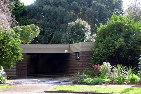 Photo of property in 32 Humphries Place, Awapuni, Palmerston North, 4412