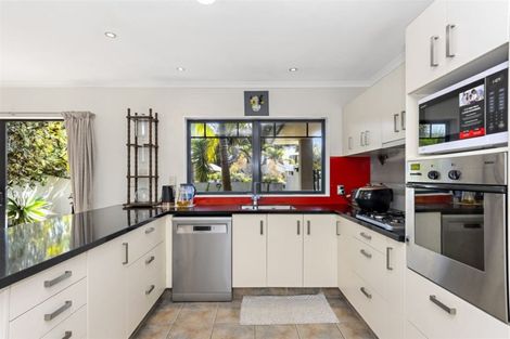 Photo of property in 164 Gravatt Road, Papamoa Beach, Papamoa, 3118