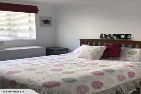 Photo of property in 11 Starlight Cove, Hobsonville, Auckland, 0618