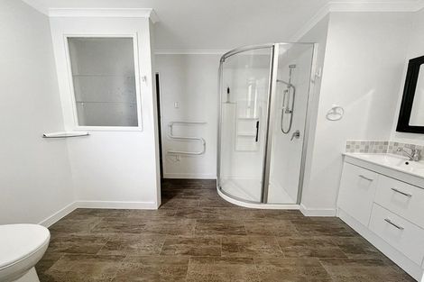 Photo of property in 2 Alaska Court, Awapuni, Palmerston North, 4412