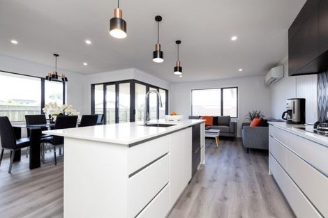 Photo of property in 4 Ellesmere Avenue, Bell Block, New Plymouth, 4312