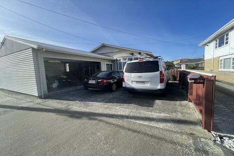 Photo of property in 73 Rotherham Terrace, Miramar, Wellington, 6022