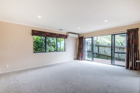 Photo of property in 68 Erlestoke Crescent, Churton Park, Wellington, 6037