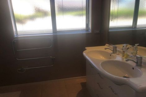 Photo of property in 49 Keepa Close, Papamoa Beach, Papamoa, 3118