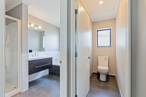 Photo of property in 102 Mountain View Terrace End, Otaki Beach, Otaki, 5512