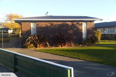 Photo of property in 42 Acacia Street, Kelvin Grove, Palmerston North, 4414