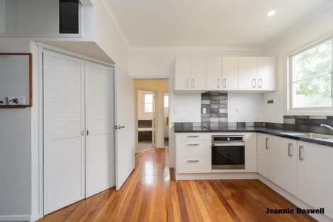 Photo of property in 5 Rangitira Avenue, Palmerston North, 4414