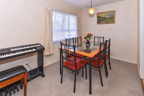 Photo of property in 5 Advocate Place, Randwick Park, Auckland, 2105