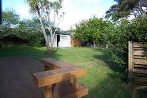 Photo of property in 16 Callender Terrace, Paraparaumu Beach, Paraparaumu, 5032