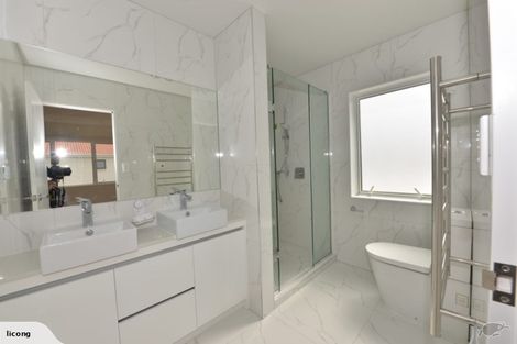 Photo of property in 14 Orchard Terrace, Riverhead, 0820