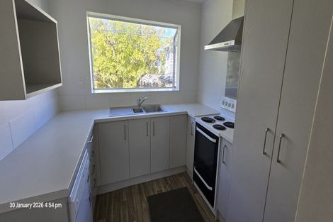 Photo of property in 14 Gosford Drive, Botany Downs, Auckland, 2010