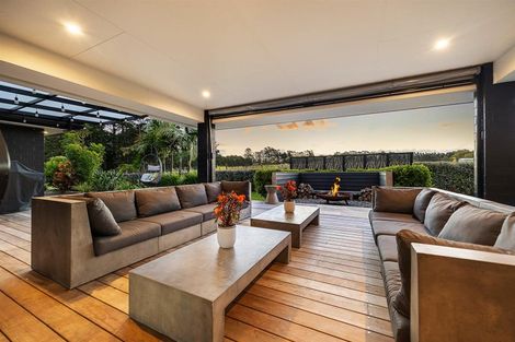 Photo of property in 583 State Highway 16, Kumeu, 0891