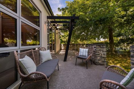Photo of property in 1 Mcdonnell Road, Arrowtown, 9302