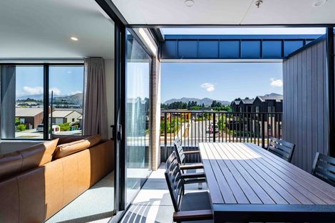 Photo of property in 2/7 Northlake Drive, Wanaka, 9305