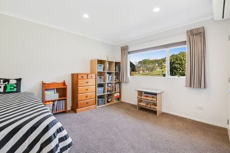 Photo of property in 14 Astor Place, Orewa, 0931