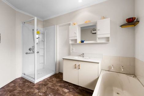 Photo of property in 2/89 Churchill Drive, Taradale, Napier, 4112