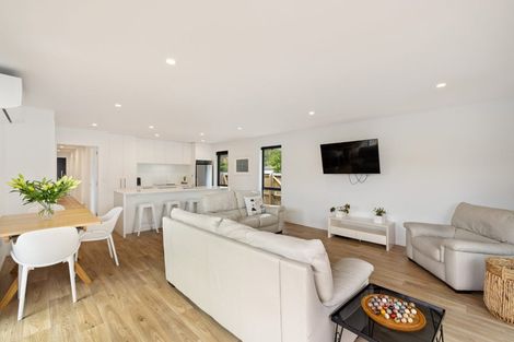 Photo of property in 52 Whitfield Street, Sumner, Christchurch, 8081