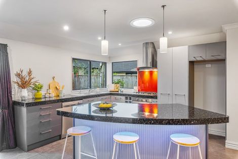 Photo of property in 18 Trusham Court, Paraparaumu, 5032