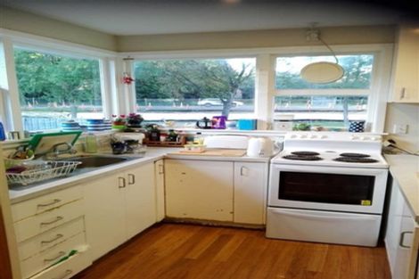 Photo of property in 27 Eastern Terrace, Beckenham, Christchurch, 8023